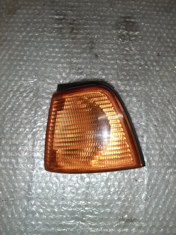 Blinker links vorne orange 893 953 049 - 80 B3