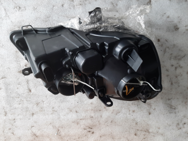 Scheinwerfer links - VW Polo 9N – Bild 2